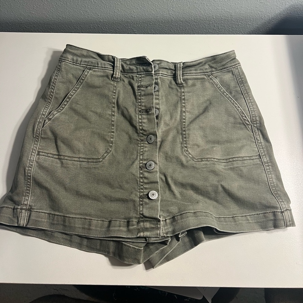 American Eagle Outfitters Khaki Skort